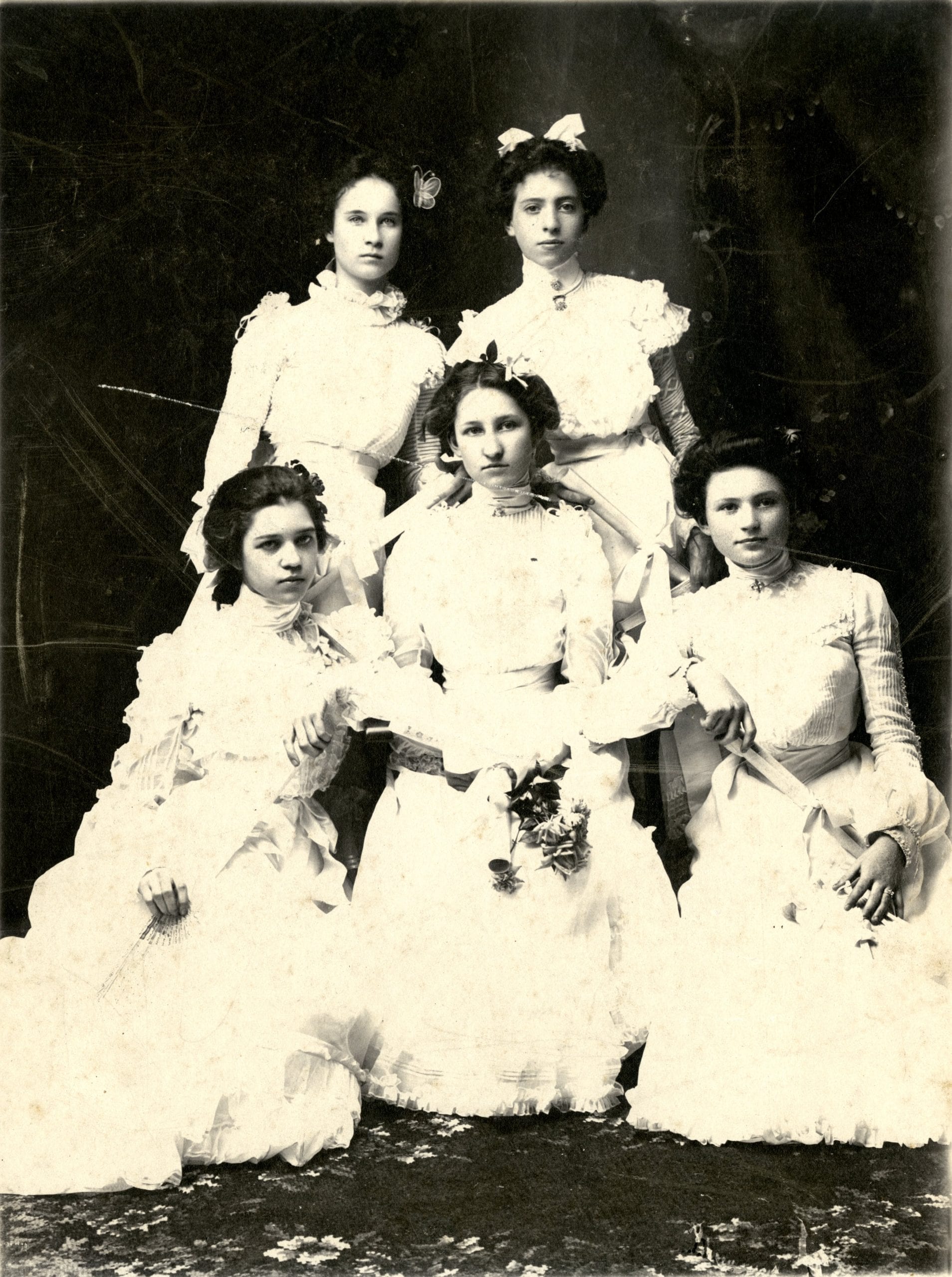 1901 – First Graduating Class of Newport High School