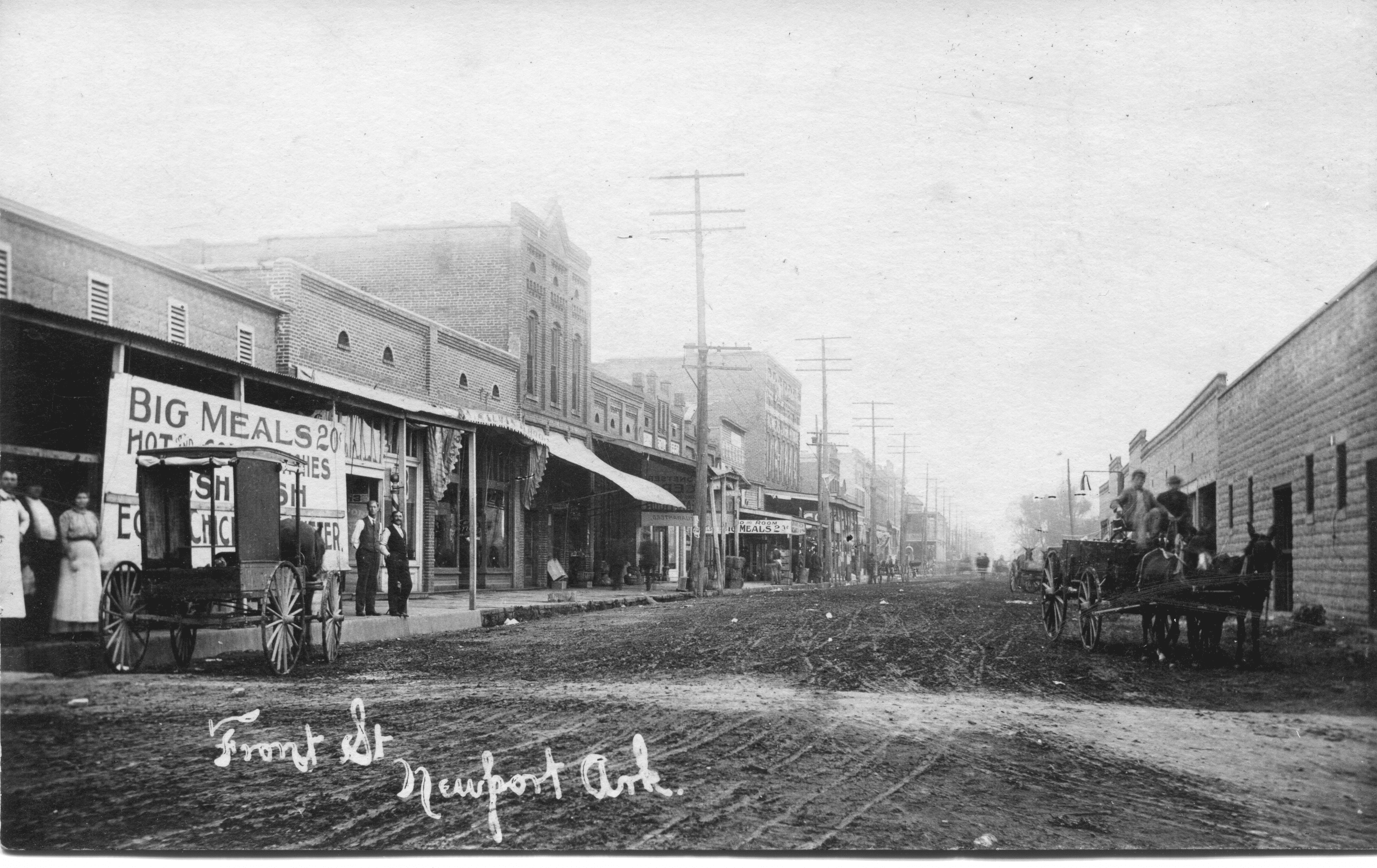 1907 – East Front Street in Newport