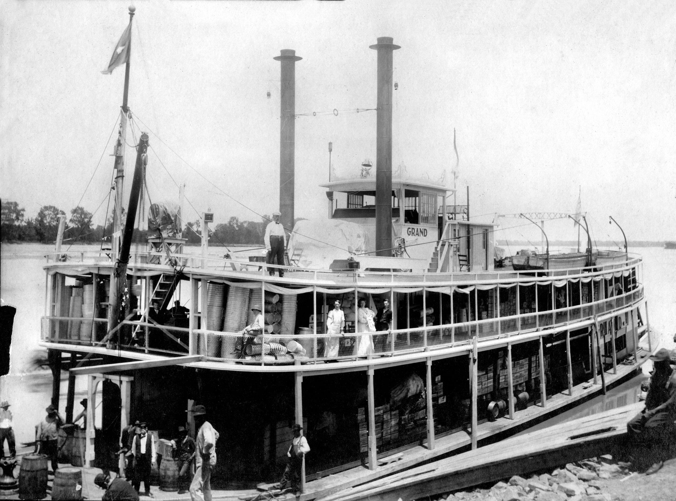 1903 – Steamboat Grand